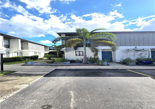Photo 1 of Townhouse for sale at 4001 Beneva Rd #209, Sarasota, FL 34233 | MLS# A4710606 | Listing updated on 2026-10-23