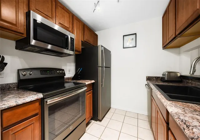 Photo 4 of Condo for sale at 4000 SW 23rd Street #6-303, Gainesville, FL 32608 | MLS# GC544395 | Listing updated on 2026-10-28