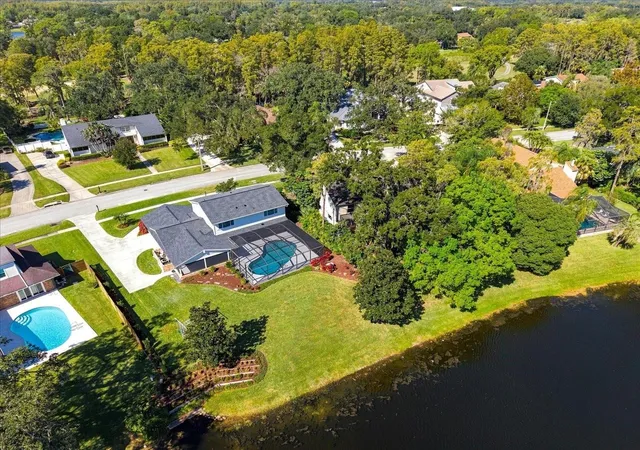 Photo 1 of Single family home for sale at 4110 Carrollwood Village Dr, Tampa, FL 33618 | MLS# TB8560905 | Listing updated on 2026-10-27