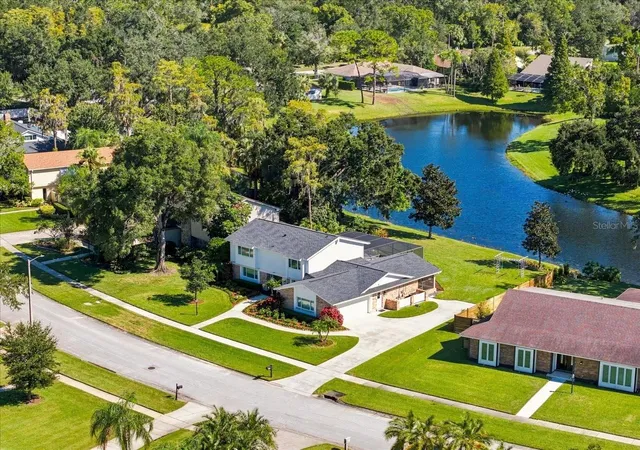 Photo 2 of Single family home for sale at 4110 Carrollwood Village Dr, Tampa, FL 33618 | MLS# TB8560905 | Listing updated on 2026-10-27