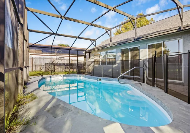 Photo 2 of Single family home for sale at 14912 Day Lily Ct, Orlando, FL 32824 | MLS# O6452221 | Listing updated on 2026-10-29