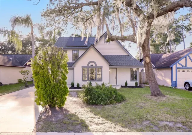 Photo 2 of Single family home for sale at 950 Woodrose Ct, Altamonte Springs, FL 32714 | MLS# O6452227 | Listing updated on 2026-10-27