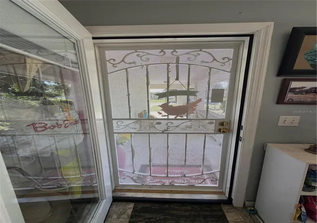 Photo 4 of Single family home for sale at 554 Eagle Ct, Kissimmee, FL 34759 | MLS# S5160085 | Listing updated on 2026-10-27