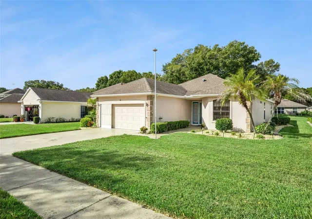 Photo 2 of Single family home for sale at 461 Baytree Blvd, Tavares, FL 32778 | MLS# G5119424 | Listing updated on 2026-10-28