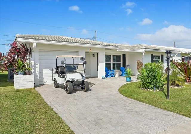 Photo 2 of Single family home for sale at 10132 44th Street N, Pinellas Park, FL 33782 | MLS# TB8560931 | Listing updated on 2026-10-28