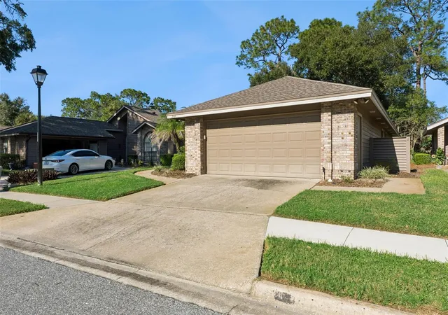 Photo 2 of Single family home for sale at 259 W Sabal Palm Pl, Longwood, FL 32779 | MLS# O6452243 | Listing updated on 2026-10-26