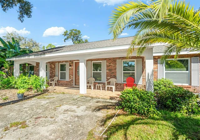 Photo 1 of Single family home for sale at 334 Hollowtree Dr, Seffner, FL 33584 | MLS# TB8560934 | Listing updated on 2026-10-27
