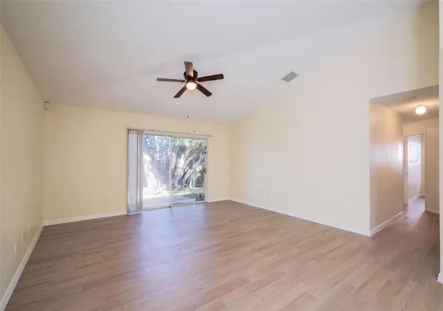 Photo 3 of Single family home for sale at 10437 Sun Villa Blvd, Orlando, FL 32817 | MLS# O6452255 | Listing updated on 2026-10-26