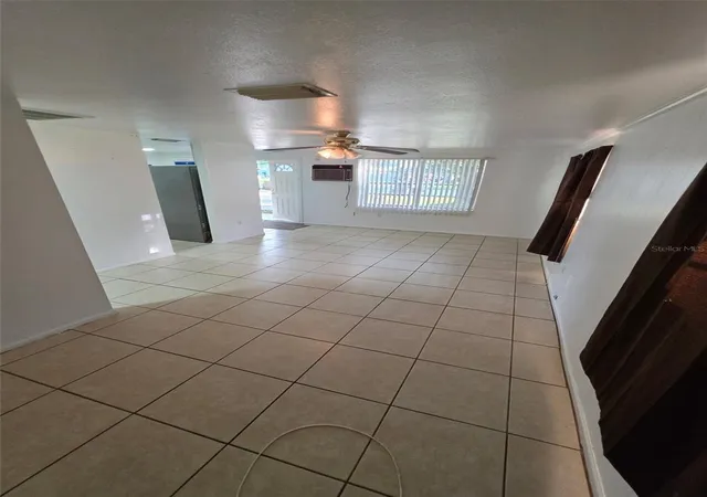 Photo 2 of Single family home for sale at 213 4th Jpv St, Winter Haven, FL 33880 | MLS# L4966002 | Listing updated on 2026-10-29