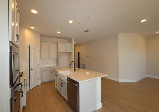 Photo 2 of Single family home for sale at 5296 High Line Dr, Saint Cloud, FL 34771 | MLS# O6452263 | Listing updated on 2026-10-29