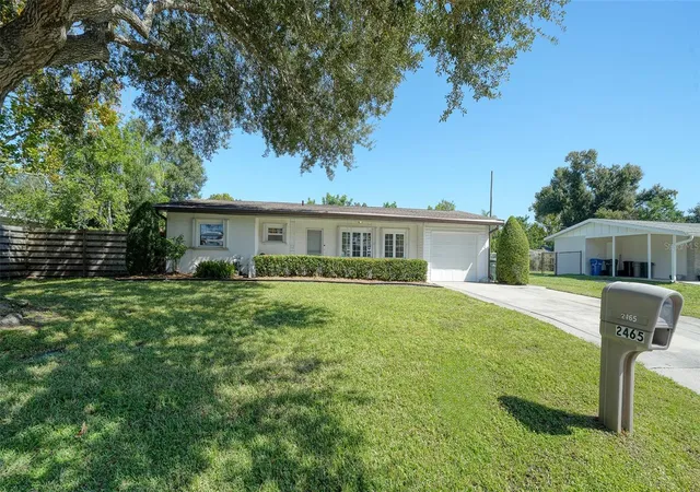 Single family home for sale at 2465 Hibiscus St, SARASOTA, FL 34239 | MLS# A4710630