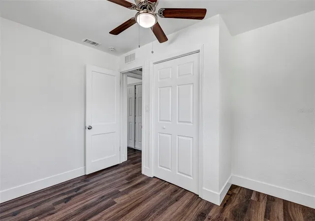 Photo 3 of House for sale at 2027 30th Avenue N, Saint Petersburg, FL 33713 | MLS# O6452275 | Listing updated on 2026-10-28