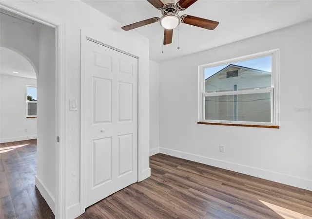 Photo 4 of House for sale at 2027 30th Avenue N, Saint Petersburg, FL 33713 | MLS# O6452275 | Listing updated on 2026-10-28