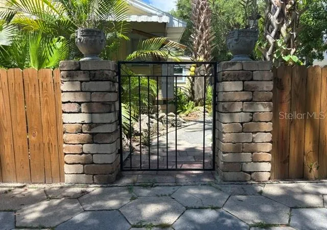 Photo 3 of House for sale at 712 7th Street N, Saint Petersburg, FL 33701 | MLS# TB8560962 | Listing updated on 2026-10-24