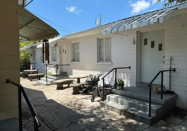 Photo 4 of House for sale at 712 7th Street N, Saint Petersburg, FL 33701 | MLS# TB8560962 | Listing updated on 2026-10-24
