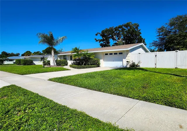 Single family home for sale at 3143 Lockwood Ter, SARASOTA, FL 34231 | MLS# TB8560963