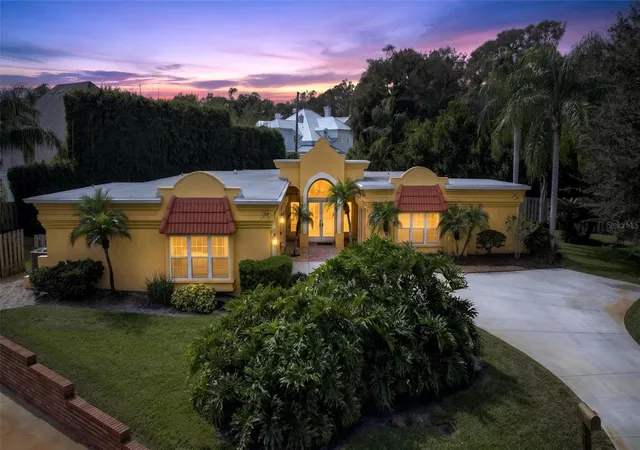 Photo 1 of Single family home for sale at 30 Bosarvey Cir, Ormond Beach, FL 32176 | MLS# V4951967 | Listing updated on 2026-10-24