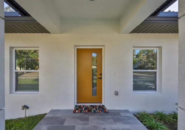 Photo 1 of Single family home for sale at 16407 Lake Byrd Dr, Tampa, FL 33618 | MLS# TB8560965 | Listing updated on 2026-10-29