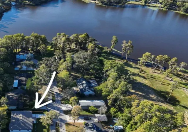 Photo 3 of Single family home for sale at 16407 Lake Byrd Dr, Tampa, FL 33618 | MLS# TB8560965 | Listing updated on 2026-10-29