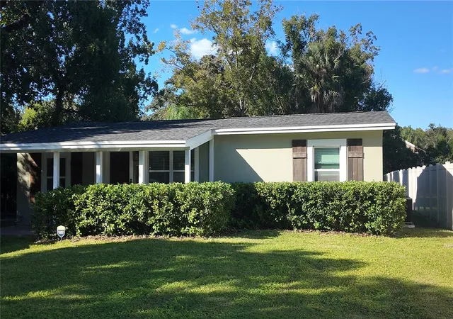 Photo 1 of Single family home for sale at 3831 Hudson Ln, Tampa, FL 33618 | MLS# TB8560979 | Listing updated on 2026-10-24