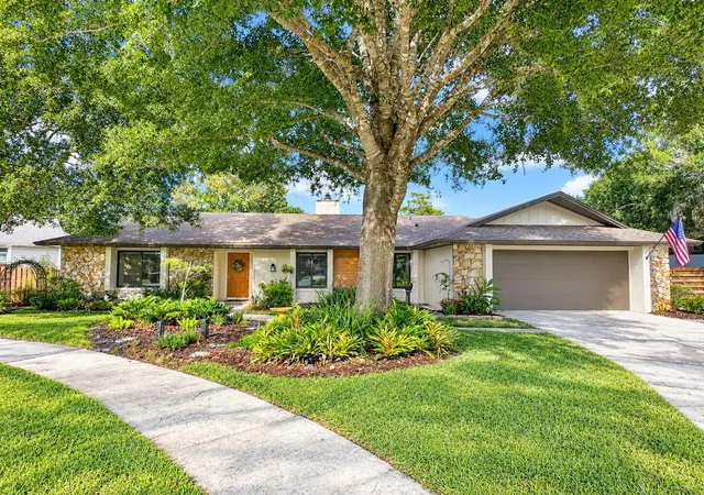 Single family home for sale at 737 Riverbend Blvd, LONGWOOD, FL 32779 | MLS# O6452293