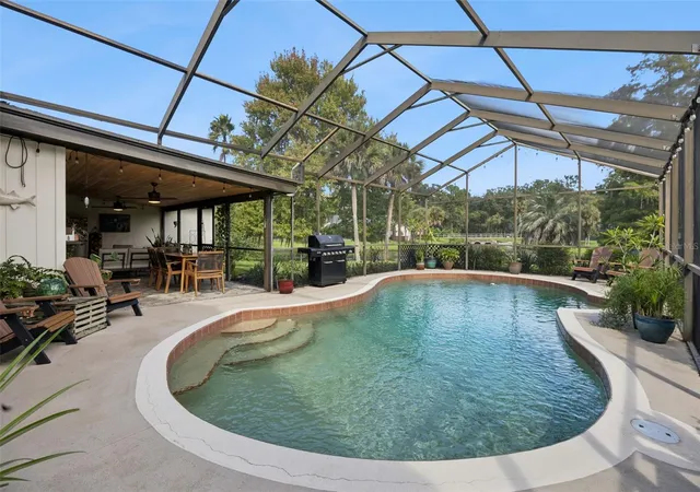 Photo 1 of Single family home for sale at 737 Riverbend Blvd, Longwood, FL 32779 | MLS# O6452293 | Listing updated on 2026-10-28