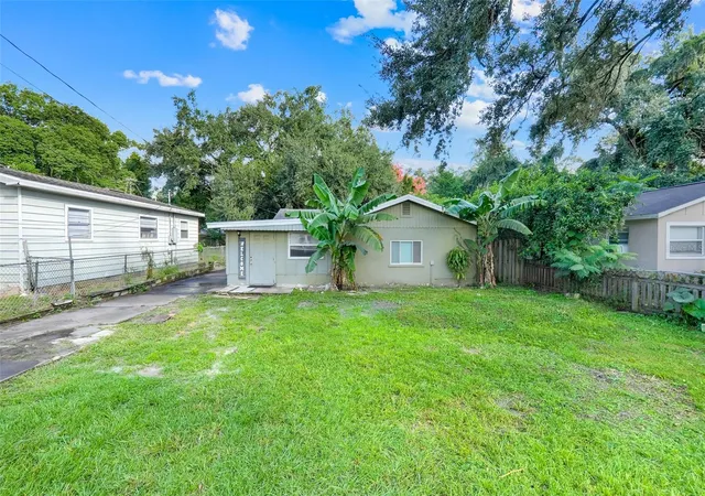 Single family home for sale at 2015 Page Ave, ORLANDO, FL 32806 | MLS# G5119428