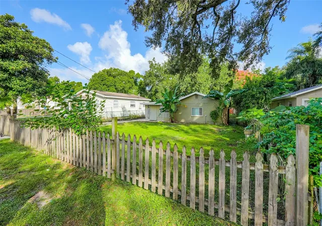 Photo 2 of Single family home for sale at 2015 Page Ave, Orlando, FL 32806 | MLS# G5119428 | Listing updated on 2026-10-29