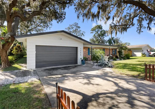 Photo 4 of Single family home for sale at 1595 Peaceful Ln N, Clearwater, FL 33756 | MLS# TB8560994 | Listing updated on 2026-10-24
