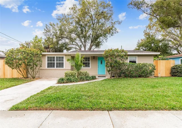Photo 1 of Single family home for sale at 4704 W Bay Ave, Tampa, FL 33616 | MLS# TB8560995 | Listing updated on 2026-10-25