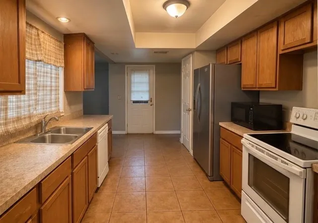 Photo 1 of Single family home for sale at 2711 Pioneer Rd, Orlando, FL 32808 | MLS# O6452313 | Listing updated on 2026-10-26