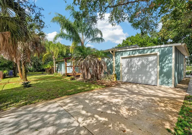 Photo 3 of Manufactured home for sale at 200 Hildago Rd, Saint Augustine, FL 32080 | MLS# FC322335 | Listing updated on 2026-10-24
