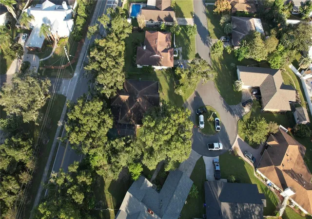Photo 3 of Single family home for sale at 4404 S Laurel Pointe Dr, Lakeland, FL 33813 | MLS# S5160097 | Listing updated on 2026-10-24