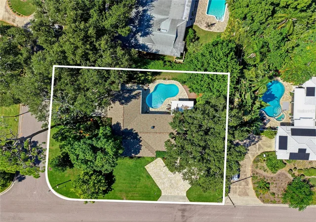 Photo 2 of Single family home for sale at 1734 Eagles Nest Dr, Belleair, FL 33756 | MLS# TB8561008 | Listing updated on 2026-10-27