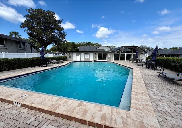 Photo 2 of Condo for sale at 898 Claydon Way, Altamonte Springs, FL 32701 | MLS# O6452332 | Listing updated on 2026-10-23