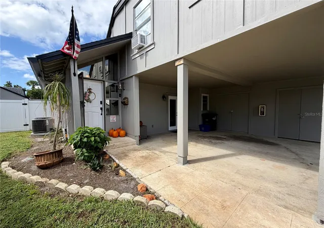 Photo 4 of Condo for sale at 898 Claydon Way, Altamonte Springs, FL 32701 | MLS# O6452332 | Listing updated on 2026-10-23