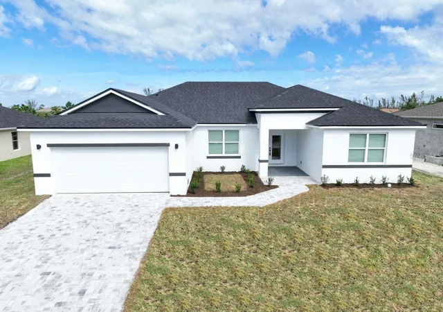 Photo 1 of Single family home for sale at 1979 E Chapel Dr, Deltona, FL 32738 | MLS# S5160100 | Listing updated on 2026-10-28