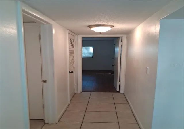 Listing Photo 5 - Condo for sale in building located at 831 Maple Ct, Dunedin, FL 34698 - Unit #103