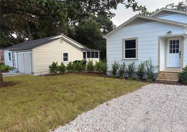 Photo 1 of House for sale at 2500 Raeford Rd, Orlando, FL 32806 | MLS# O6452333 | Listing updated on 2026-10-28