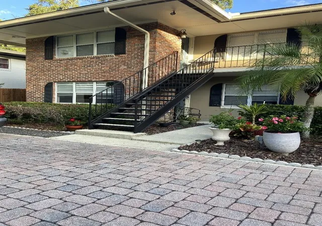 Listing Photo 1 - Condo for sale in building located at 719 Mount Vernon St, Orlando, FL 32803 - Unit #1