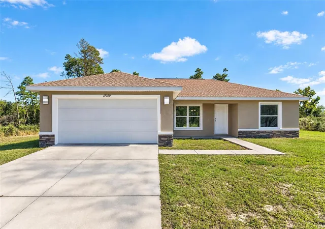 Photo 3 of Single family home for sale at 17399 Sw 25th Circle, Ocala, FL 34473 | MLS# OM734592 | Listing updated on 2026-10-23