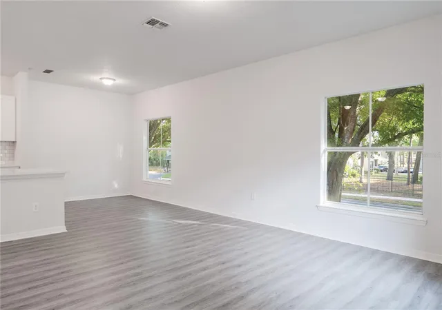 Listing Photo 5 - Condo for sale in building located at 5953 Westgate Dr, Orlando, FL 32835 - Unit #1823