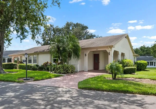 Photo 1 of Condo for sale at 2109 Harleston Pl, Sun City Center, FL 33573 | MLS# TB8561038 | Listing updated on 2026-10-28