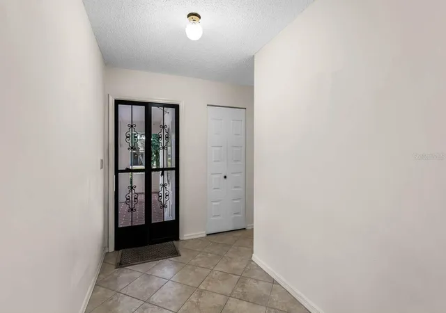 Photo 4 of Condo for sale at 2109 Harleston Pl, Sun City Center, FL 33573 | MLS# TB8561038 | Listing updated on 2026-10-28