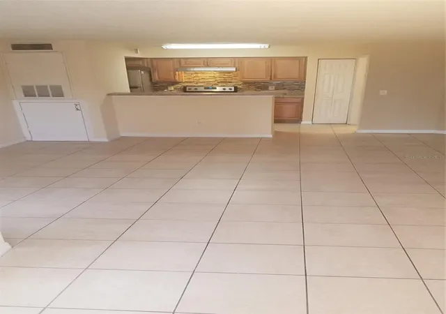 Listing Photo 5 - Condo for sale in building located at 2204 Key W Ct, Kissimmee, FL 34741 - Unit #511