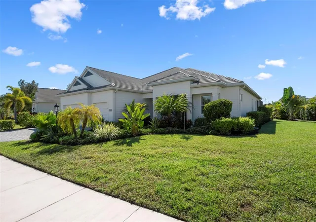 Photo 1 of Single family home for sale at 104 N Cayman Isles Blvd, Englewood, FL 34223 | MLS# N6146325 | Listing updated on 2026-10-28