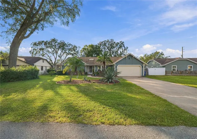 Photo 3 of Single family home for sale at 2031 Nobleton Ave, Spring Hill, FL 34608 | MLS# W7890605 | Listing updated on 2026-10-29