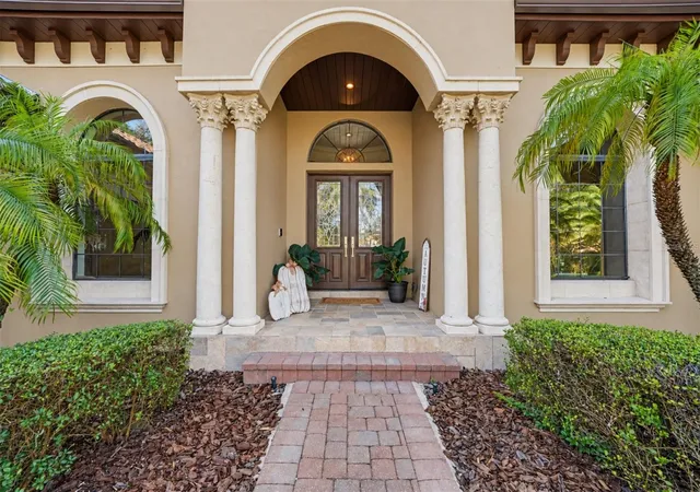 Photo 4 of Single family home for sale at 32519 Hawks Lake Ln, Sorrento, FL 32776 | MLS# O6452381 | Listing updated on 2026-10-30