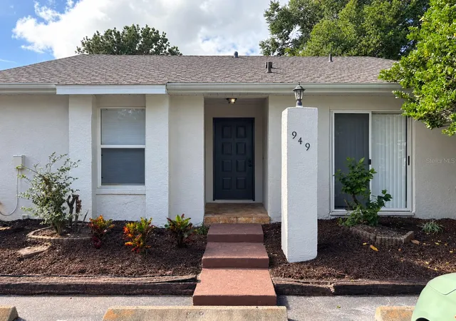 Townhouse for sale at 949 Pebble Crk Cir, ORLANDO, FL 32824 | MLS# S5160110