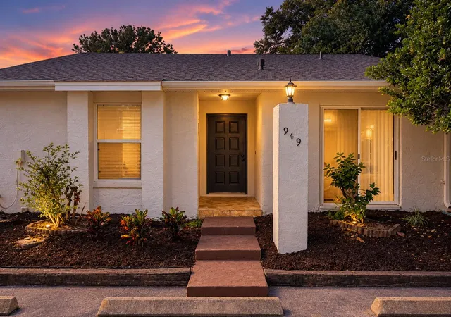 Photo 1 of Townhouse for sale at 949 Pebble Crk Cir, Orlando, FL 32824 | MLS# S5160110 | Listing updated on 2026-10-30